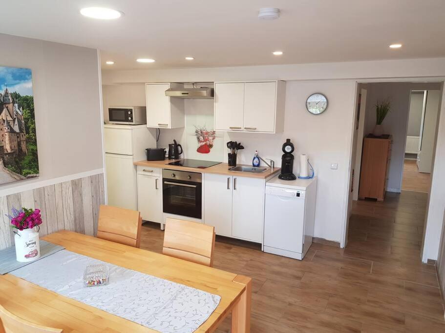 Ferienwohnung Bela, Naehe Nuerburgring Luxem Экстерьер фото
